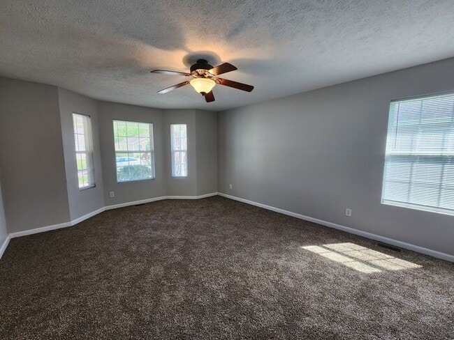 Building Photo - 50% Off The Security Deposit for Qualified Applicants On This Large 5 Bedroom, 2 Bathroom Eastsid...