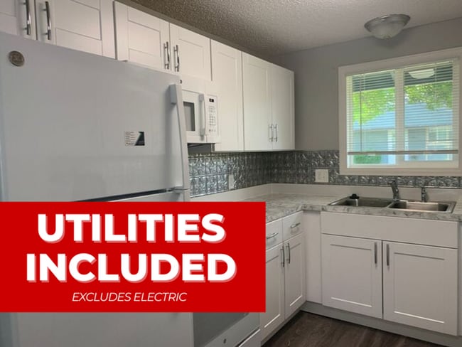 Primary Photo - Updated 2 bedroom ranch in north Loveland!...