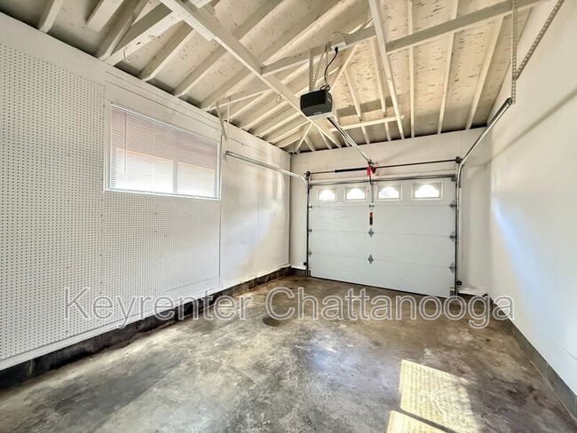 Building Photo - 33 Brumby Rd