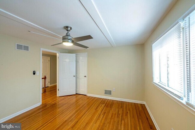 Building Photo - 5035 Timberwood Trail