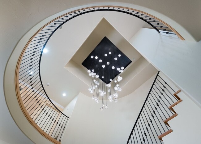 Building Photo - One of a Kind Custom Built Home for Rent i...