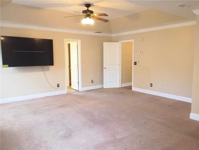 Building Photo - 344 Mary Dr