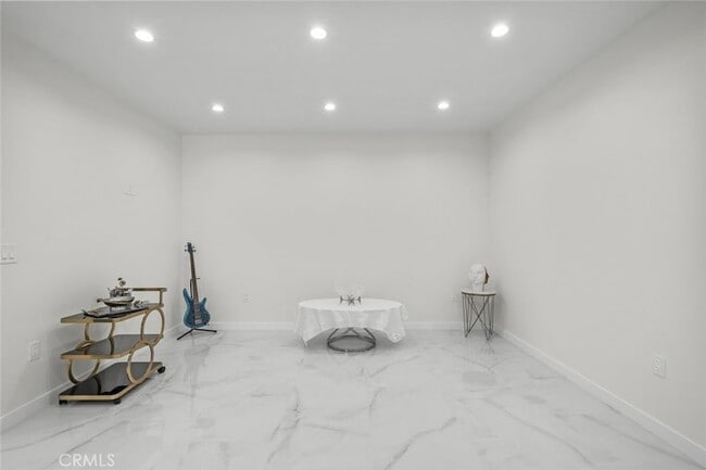 Building Photo - 10801 1/2 Wescott Avenue Unit