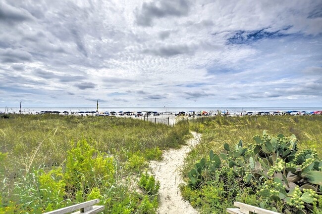 Building Photo - 1709 S Ocean Blvd
