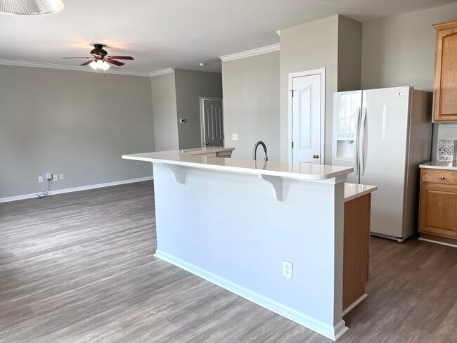 Building Photo - 9029 Sedgewich Ln