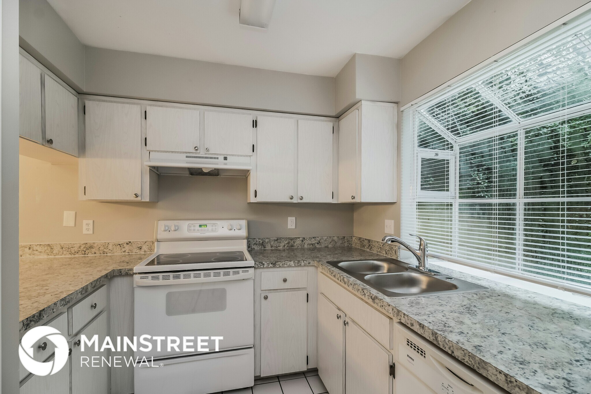 Building Photo - 2134 Churchill Downs Cir