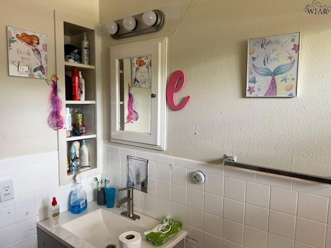 Building Photo - 4800 George St