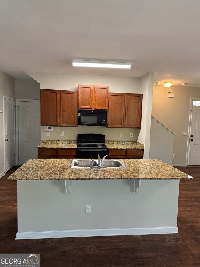 Building Photo - 2937 S Hills