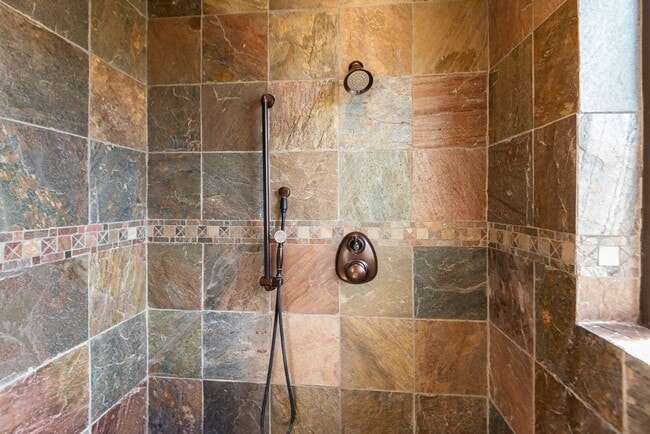 Building Photo - Stunning Furnished Estate in Pronghorn