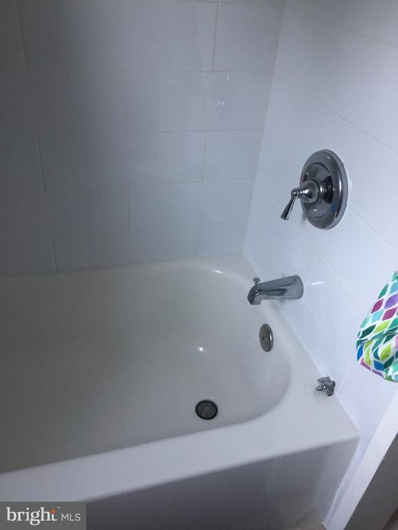 Building Photo - 909 S Irving St