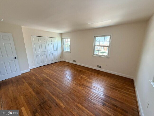Building Photo - 3473 Beale Ct