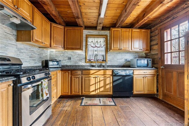 Building Photo - 30 Hungerford Rd