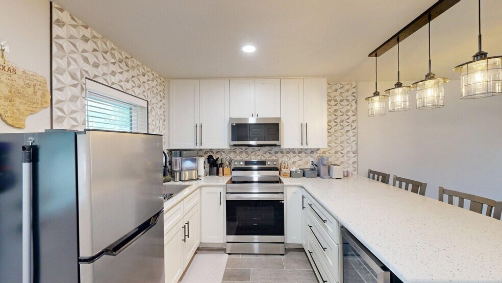 Building Photo - 202 Bucknell Ct