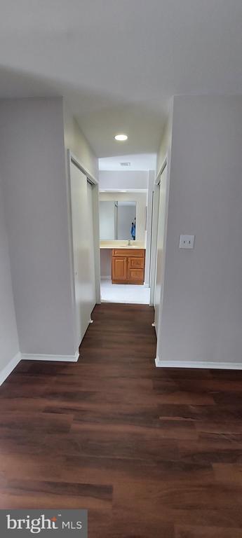 Building Photo - 9505 Fern Hollow Way