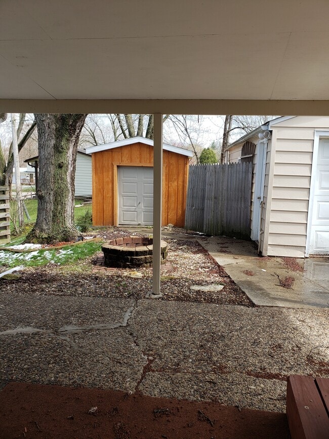 Building Photo - 4811 Candlelight Dr