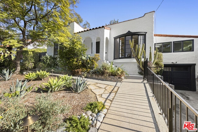 Building Photo - 2226 Princeton Ave
