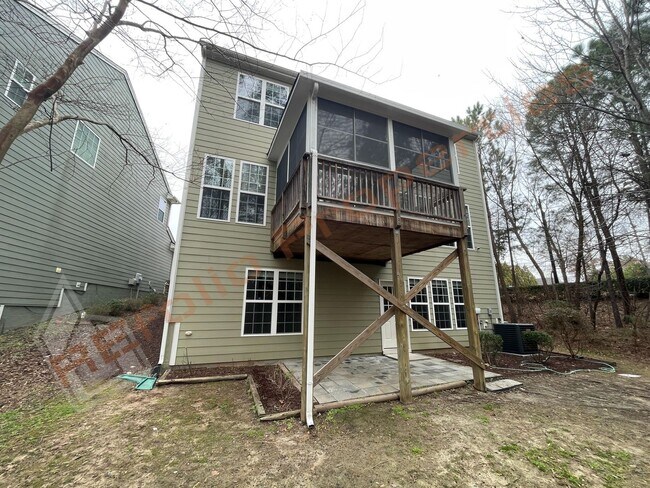 Building Photo - Elegant 4 bedroom Home w/ 1st Floor Office + Basement in Village Square @ Amberly, Cary, Availabl...