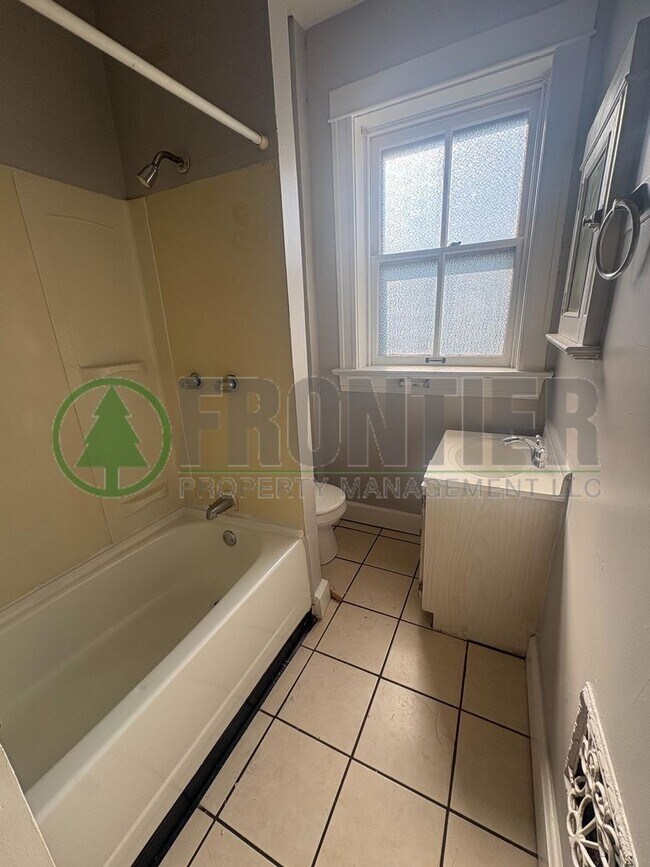 Building Photo - 4114 Osceola St