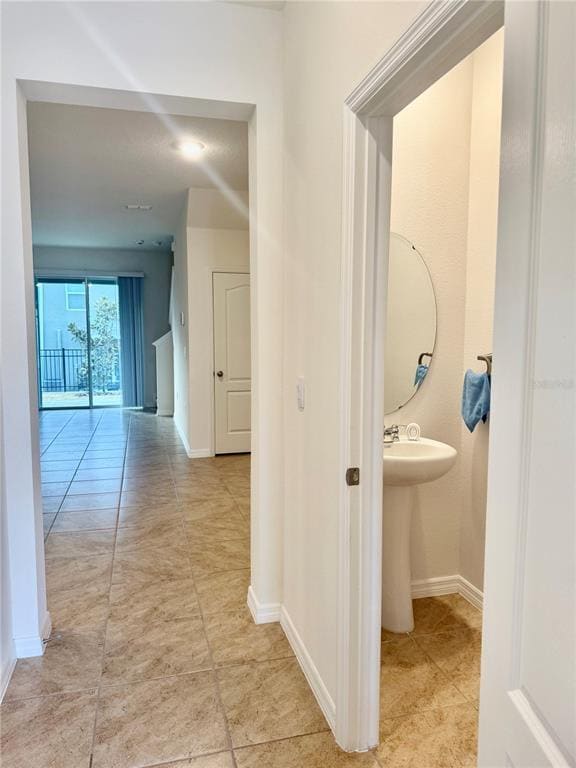 Building Photo - 1635 Thicket Ave