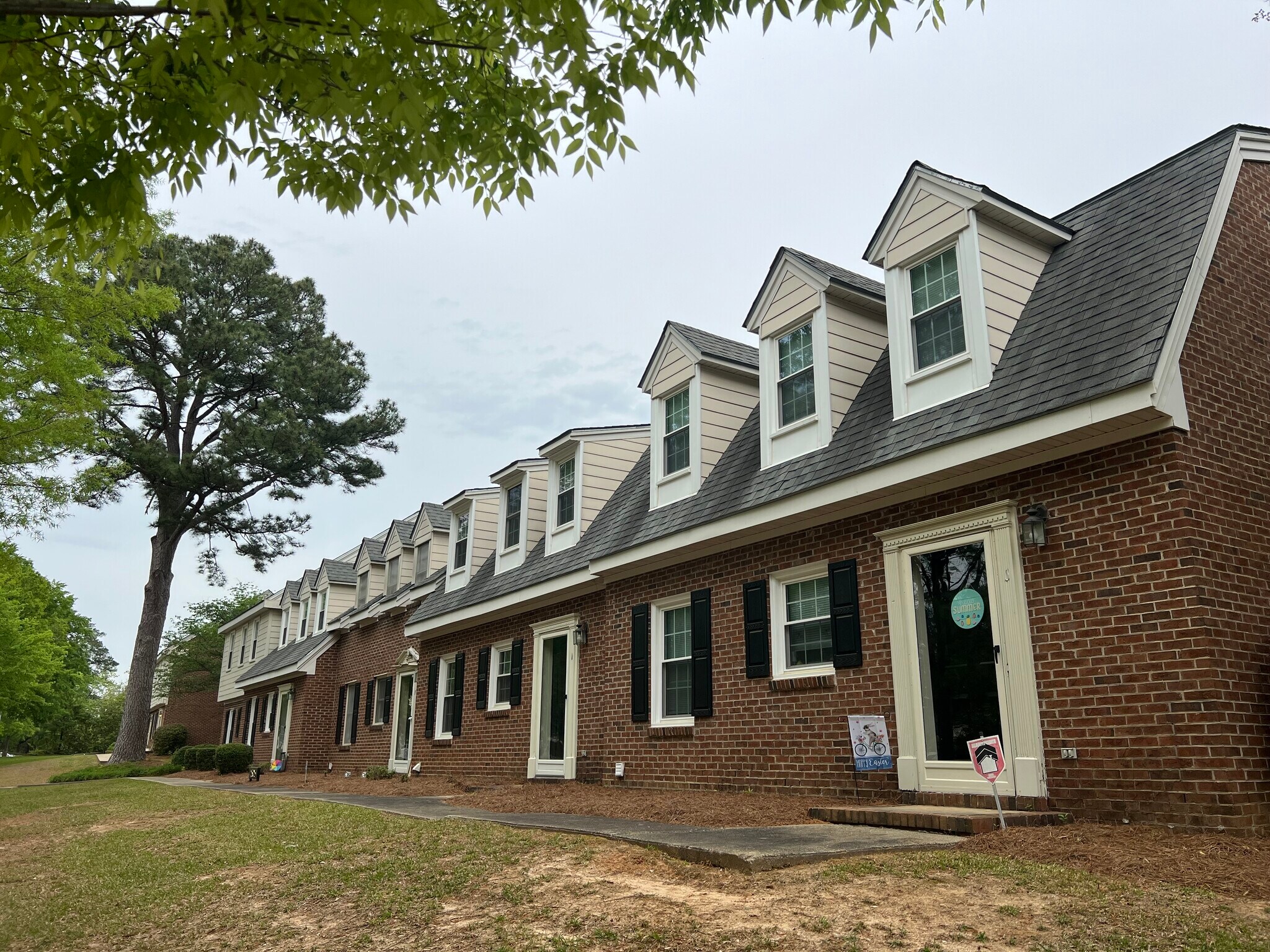 Building Photo - 2505 Saint Christopher Cir SW