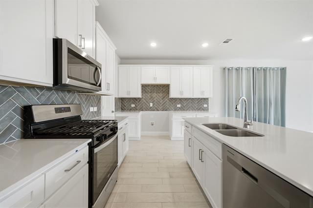 Building Photo - 500 Portina Dr