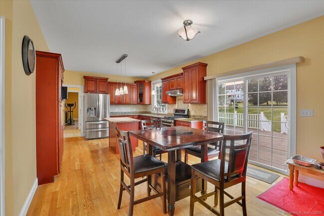 Building Photo - 188 Saddle Hill Dr