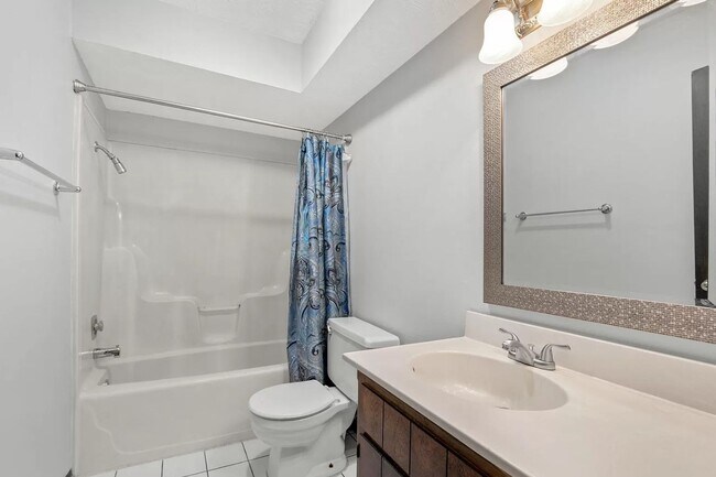 Building Photo - 3642 S Farm Rd 135