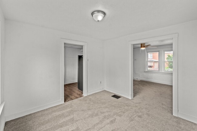 Building Photo - Stunning 2 bedroom home in North Braddock ...