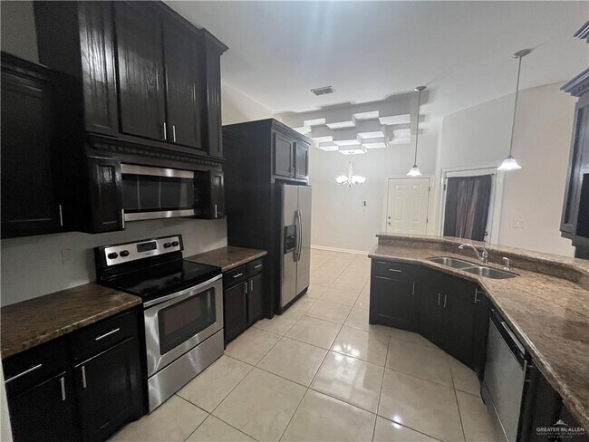 Building Photo - 3012 La Puerta Ave