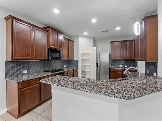 Building Photo - 2308 Fountain Gate Dr