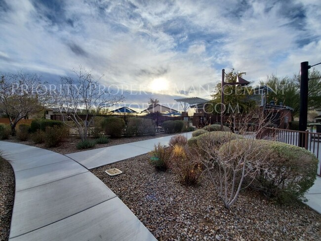 Building Photo - STUNNING SUMMERLIN HOME! 3 Bedroom ~ 2 1/2...