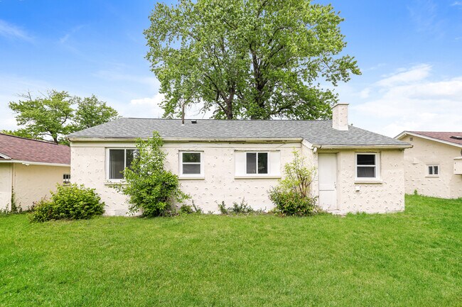 Building Photo - 132 Burgess Ave