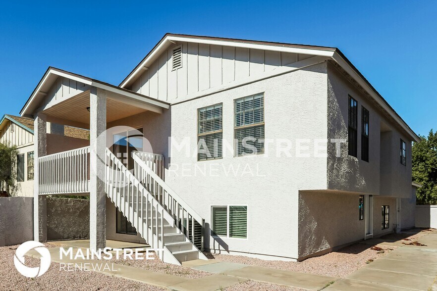 Building Photo - 921 S Val Vista Dr