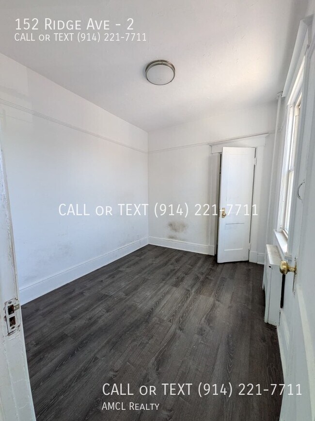 Building Photo - 152 Ridge Ave
