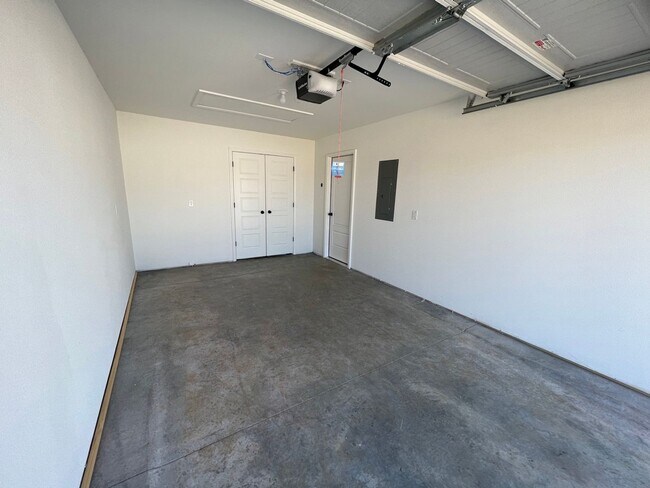 Building Photo - New Beginnings Start At AMRR: 3 Bedroom Home In Oronogo, Missouri!