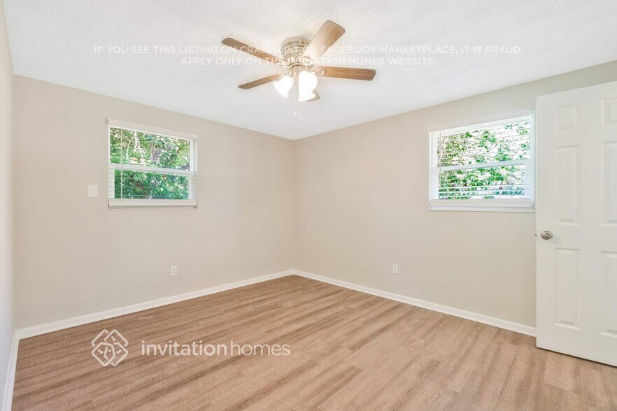 Building Photo - 4238 Sabine Dr