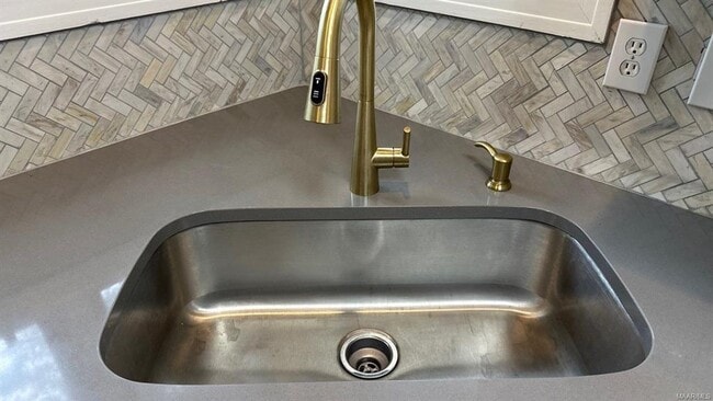 Building Photo - 1425 Blairwood