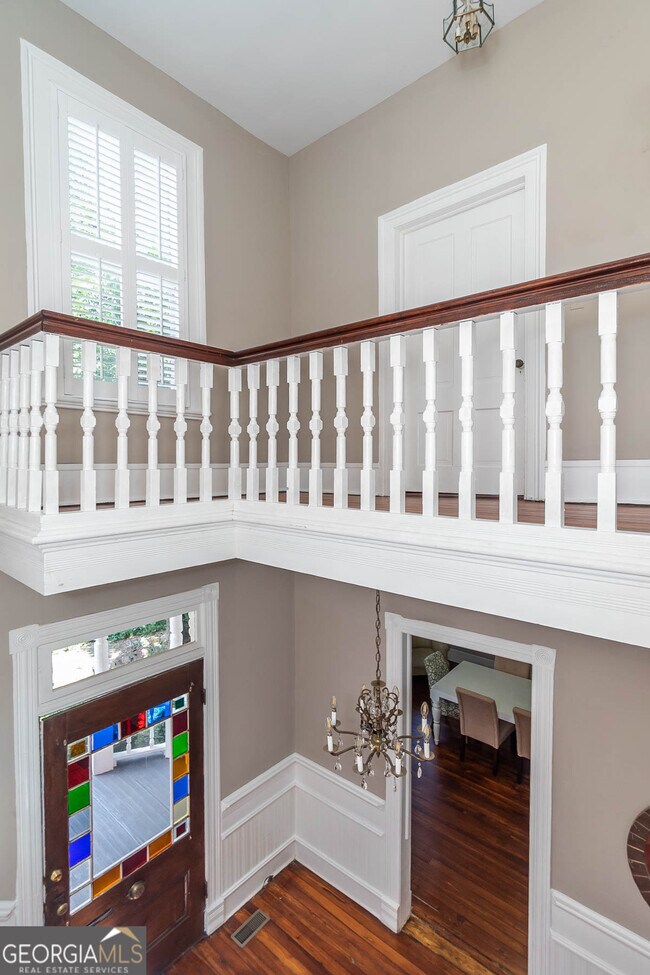 Building Photo - 875 Orange Terrace