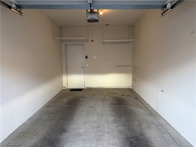 Building Photo - 4930 Black Bear Rd