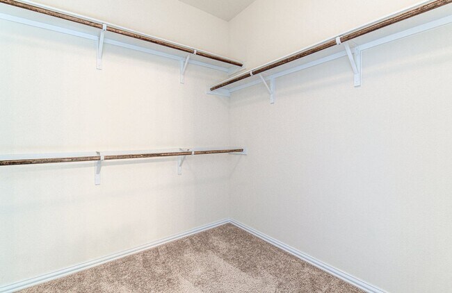 Building Photo - 508 Nogales Ln