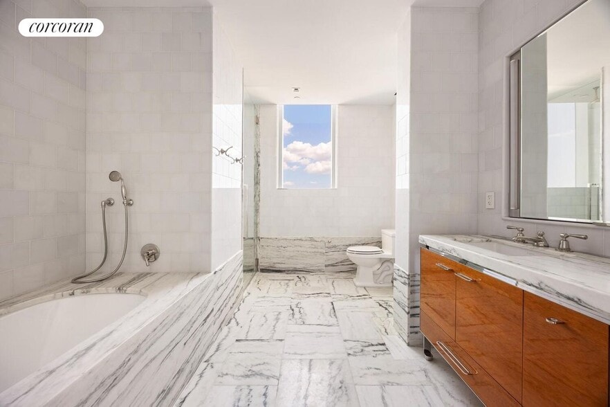 Building Photo - 45 E 22nd St