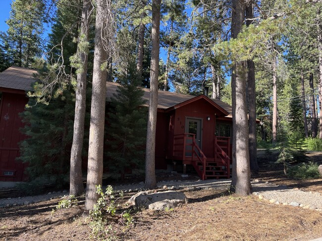 Building Photo - 510 Little Mountain Ln