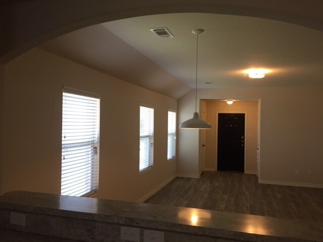 Building Photo - Garden Springs - 4020 Winter Springs Dr, F...