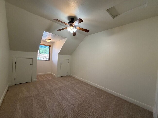 Building Photo - MCKENNA COTTAGES FOR RENT IN DOWNTOWN ST. GEORGE!