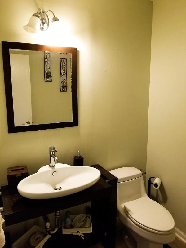 Building Photo - 576 Declaration Ln