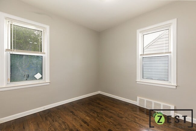 Building Photo - 19366 Woodside St