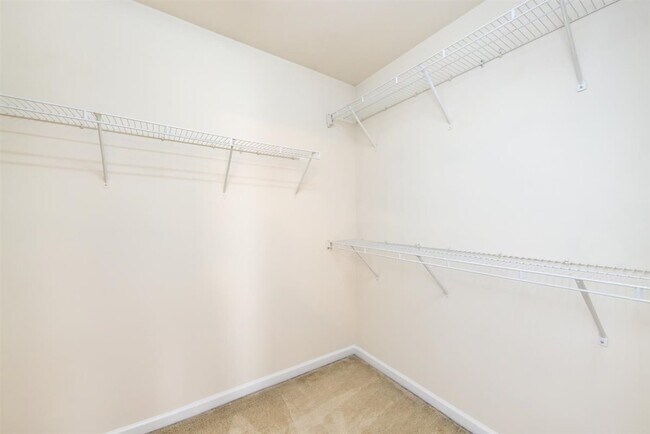 Building Photo - 4811 Sunburst Ln