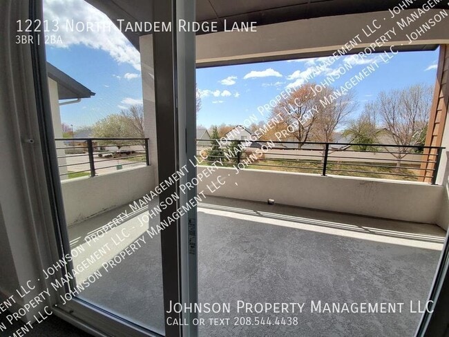 Building Photo - 12213 N Tandem Ridge Ln