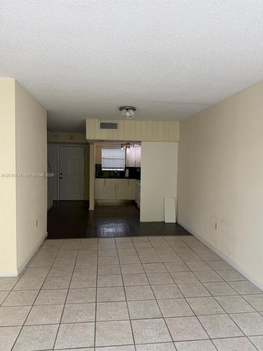 Building Photo - 30 NW 87th Ave