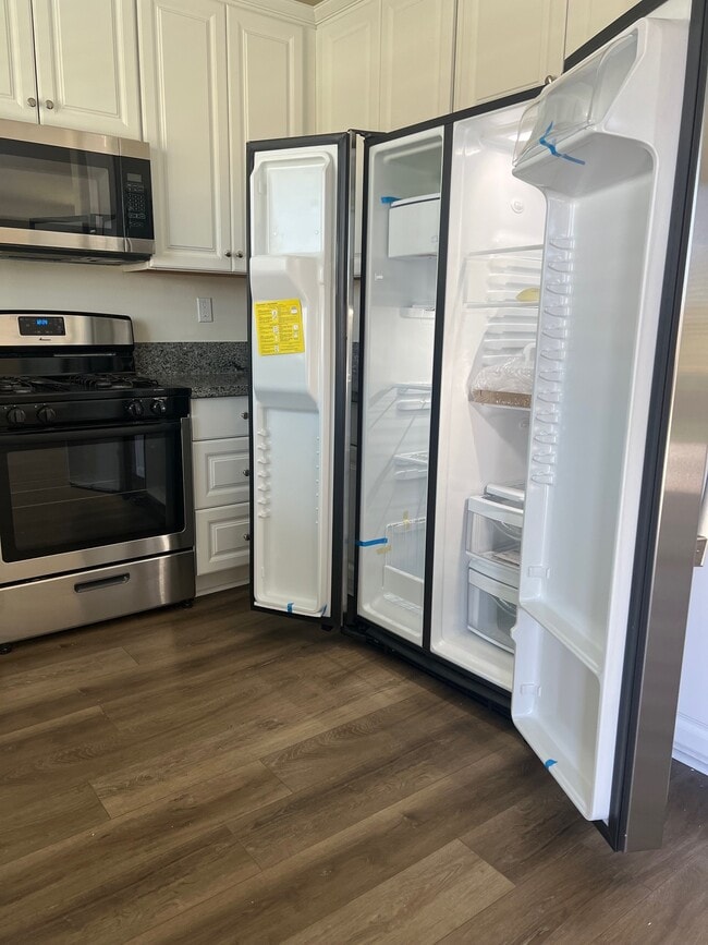 Building Photo - 12868 Claremore St